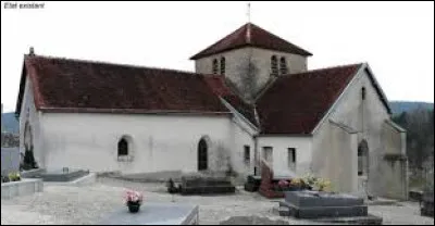 Vous avez sur cette image l'église de l'Exaltation-de-la-Sainte-Croix, çà Plaines-Saint-Lange. Village Aubois, il se situe en région ...