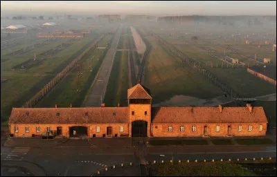Dans quel camp de concentration fût-elle déportée lors de la guerre ?