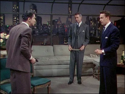 Quel est ce film des années 40 tournée par Hitchcock en seulement huit plans-séquences sur tout le film ?