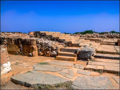 Qui est le roi de Crète à l'époque du Minotaure ?