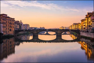 Quel fleuve coule à Florence ?