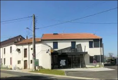 Et nous terminons notre balade en Lorraine, à Vroncourt. Village du Saintois, dans l'aire d'attarction Nancéienne, il se situe dans le département ...