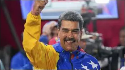 Quel homme dirige le pays depuis 2013 ?