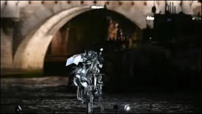 Mais. qu'est-ce que c'est ?