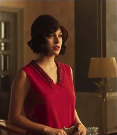 Qui embrasse Lidia sur les photos compromettantes ?