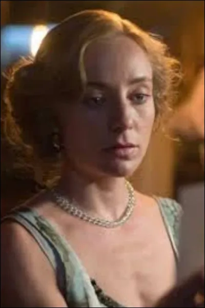 Comment Francisco arrive-t-il à réfuter son passé avec Alba ?