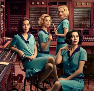 Grâce à qui Marga, Lidia et Carlota ont-elles pu passer les sélections pour devenir opératrices ?