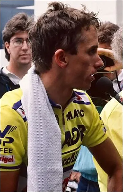 En 1989, quel coureur a réussi le doublé Tour de France - Championnat du monde ?