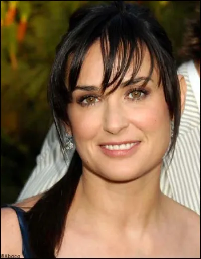 Pour terminer, qui est cette actrice qui a joué dans Des hommes d'honneur ?