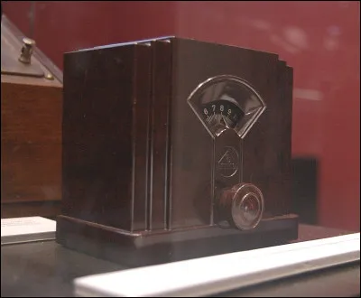 Dans Kaamelott, qui tient le rôle d'Alzagar ?