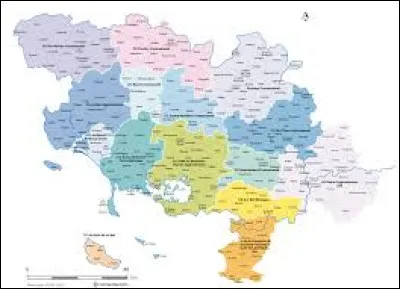 Laquelle de ces trois villes citées ci-dessous est la capitale du Morbihan ?