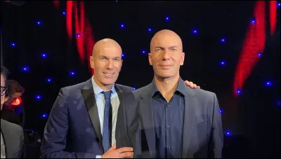 Quel est le nom du musée où lon peut voir des statues de célébrités françaises ?