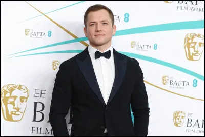 Dans quelle catégorie cinématographique avons-nous le plus vu Taron Egerton ?