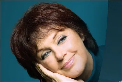 Qui est cette actrice, auteure du roman autobiographique ''Le Voile noir'' ?