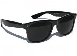 T&eacute;l&eacute;vision - Qui a anim&eacute; l'&eacute;mission "Lunettes noires pour nuits blanches" ?