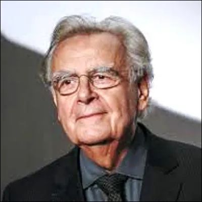 En quelle ann&eacute;e, qui a vu la naissance de Bernard Pivot, la croix gamm&eacute;e est-elle devenue le drapeau de l�Allemagne ?