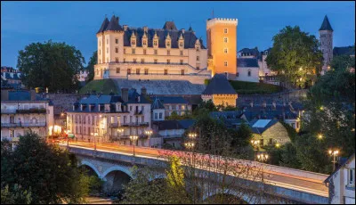 Comment appelle-t-on les habitants de la ville de Pau ?