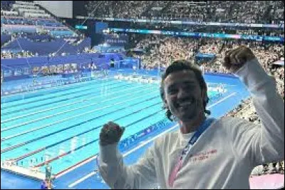 Quel joueur français est présent pour encourager les participants lors de ces JO ?