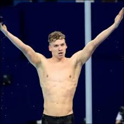 Combien de médailles d'or Léon Marchand a-t-il remportées ?