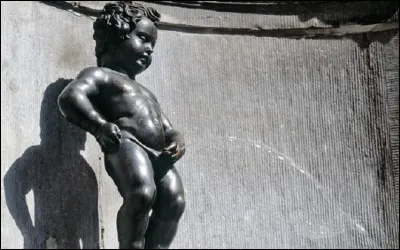 Quelle est la hauteur de la statue (sans le socle) du ''Manneken-Pis'' qui représente un petit garçon en train de faire pipi ?