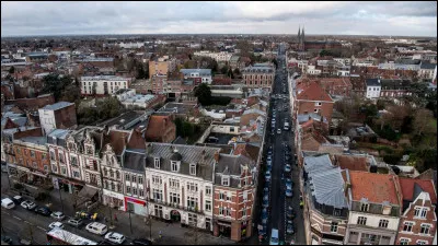 Dans quelle ville du département du Nord est-il né ?