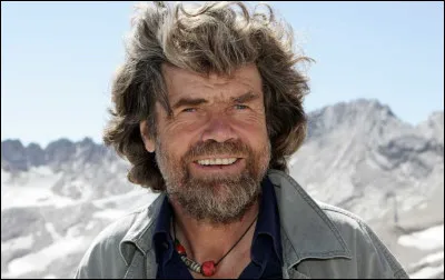 Qui est cet alpiniste italien qui a réussi la première ascension de l'Everest sans oxygène ?