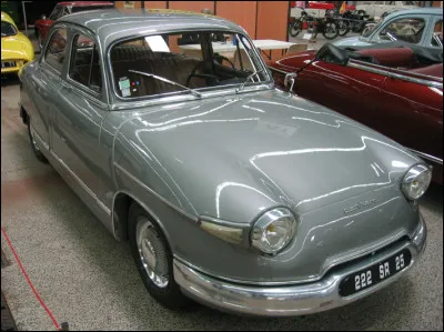 Quel constructeur français a produit le modèle PL 17 de 1959 à 1965 ?
