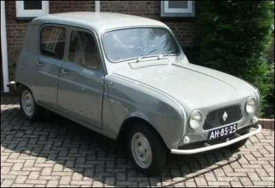 Quel est ce modèle économique dépouillé, produit par Renault de 1961 à 1962, conçu pour concurrencer la 2cv Citroën ?