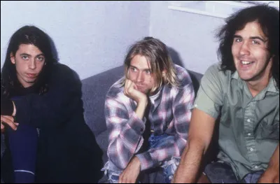 Comment s'appelle le groupe sur la photo ?