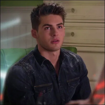 Qui est Mike pour Aria ?