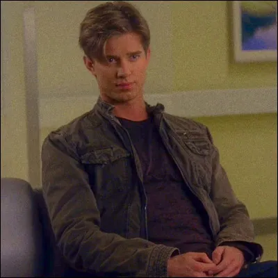 Que cachait Jason dans sa chambre dans les saisons 2 et 3 ?