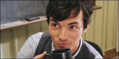 Qui a tiré sur Ezra Fitz ?