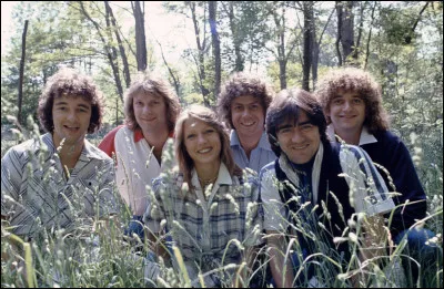 Ce groupe n'en finit pas de chanter "J'ai encore r&ecirc;v&eacute; d'elle". Que dire de leur nom ?