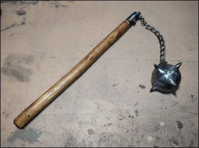 Quel est le nom de cette arme blanche contondante utilisée au Moyen Âge ?