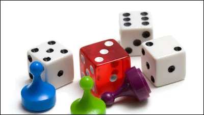 À quoi Allie joue-t-elle avec ses nouvelles amies ?