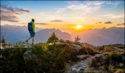 Km 32,4 : La Rixouse. Denys de La Patellière a tourné une partie d'un film dans ces lieux calmes, quel en est le titre ?