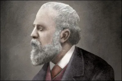 Qui est cet architecte de la Sagrada Família (uvre encore inavchevée) à Barcelone ?