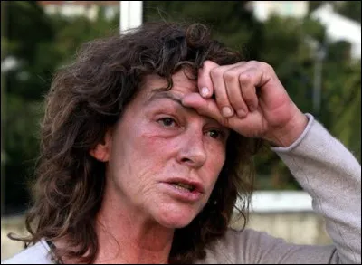 Qui est cette navigatrice, première Française à remporter la Route du Rhum en 1990 ?