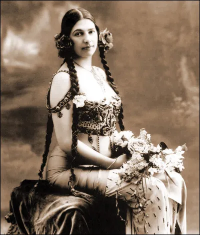 Qui était Mata Hari (1876-1917) ?
