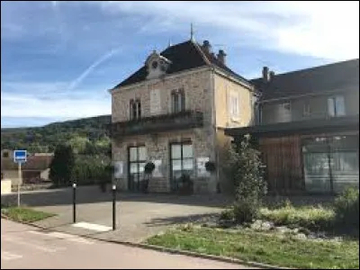 Village de Bourgogne-Franche-Comté, dans l'arrondissement de Lons-le-Saunier, Balanod se situe dans le département ...