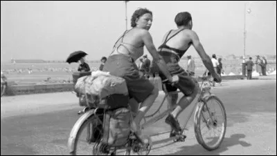 Comment se nomme la coalition à lorigine des congés payés ?