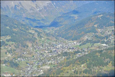 Quel est le véritable nom de Saint-John Perse ?