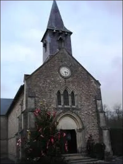Nous terminons notre balade au pied de l'église Saint-Blaise, à Vouzy. Village Marnais, il se situe en région ...