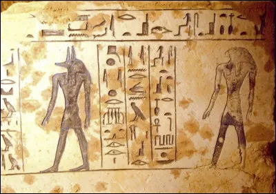 Au XIXe si&egrave;cle, quelle pierre a permis de d&eacute;chiffrer les hi&eacute;roglyphes ?