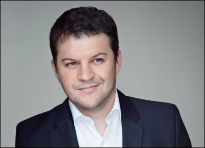 Lequel des frères Musso a écrit : "Qu'à jamais j'oublie" ?