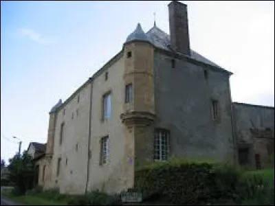 Je vous emmène maintenant au château-ferme de Brieulles-sur-Bar. Village de l'arrondissement de Vouziers, il se situe dans le département ...