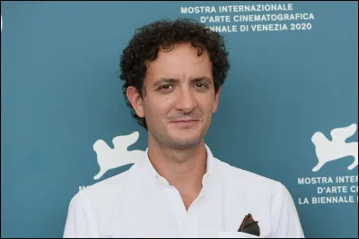 Et son acolyte du Palmashow est...