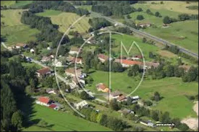 Nous sommes dans le ciel de Lorraine, au-dessus d'Herbaupaire. Hameau dépendant du village de Lusse, dans l'aire d'attraction Déodatienne, il se situe dans le département ...