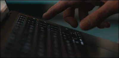 &Agrave; la fin de l'&eacute;pisode, que recherche Nick sur Internet ?(R&eacute;ponse en anglais)