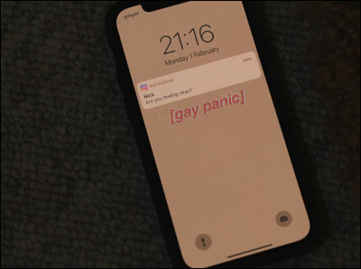 Que faisait Charlie quand il a reçu le message de Nick ?